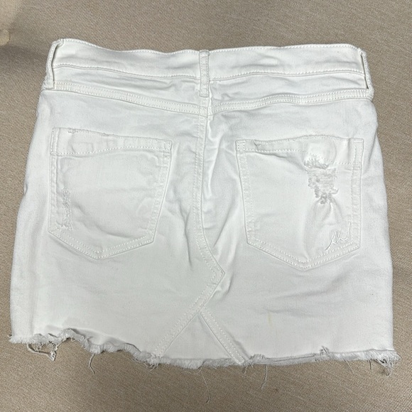 Express distressed white jean skirt size 4 - Picture 5 of 9